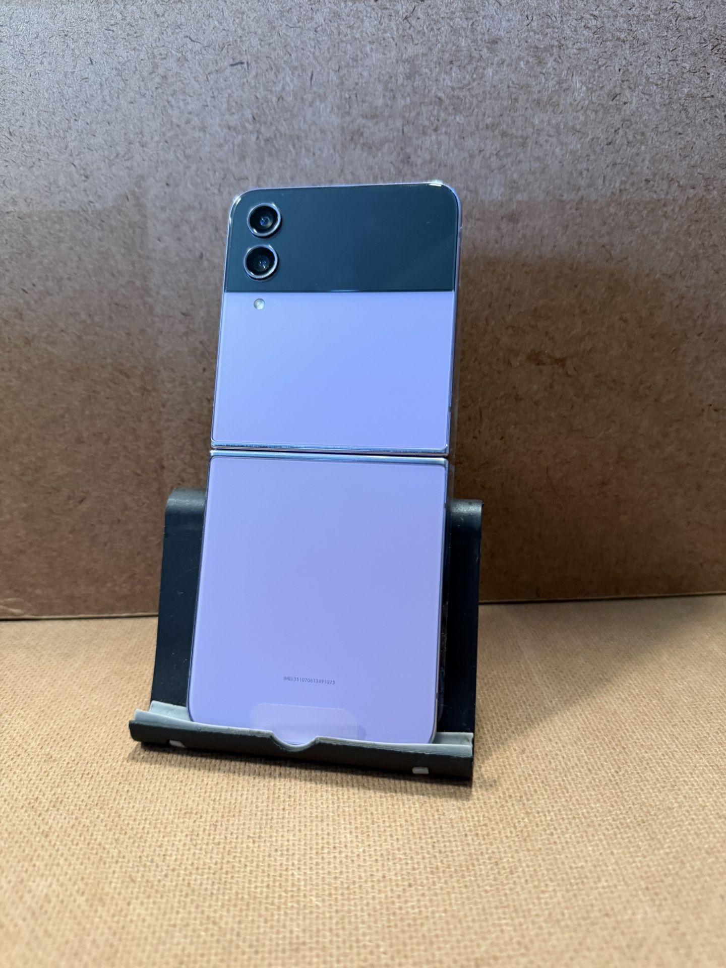 Samsung galaxy z Flip 4 128gb 5g unlocked