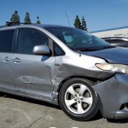 2011-2018 Toyota Sienna Parts 
