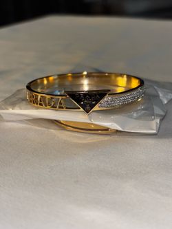 Brand New !! Bangle Bracelet