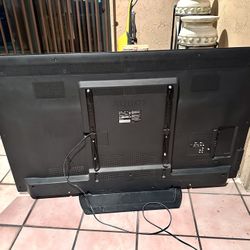 65” Sharp Aquos TV (READ DESCRIPTION)
