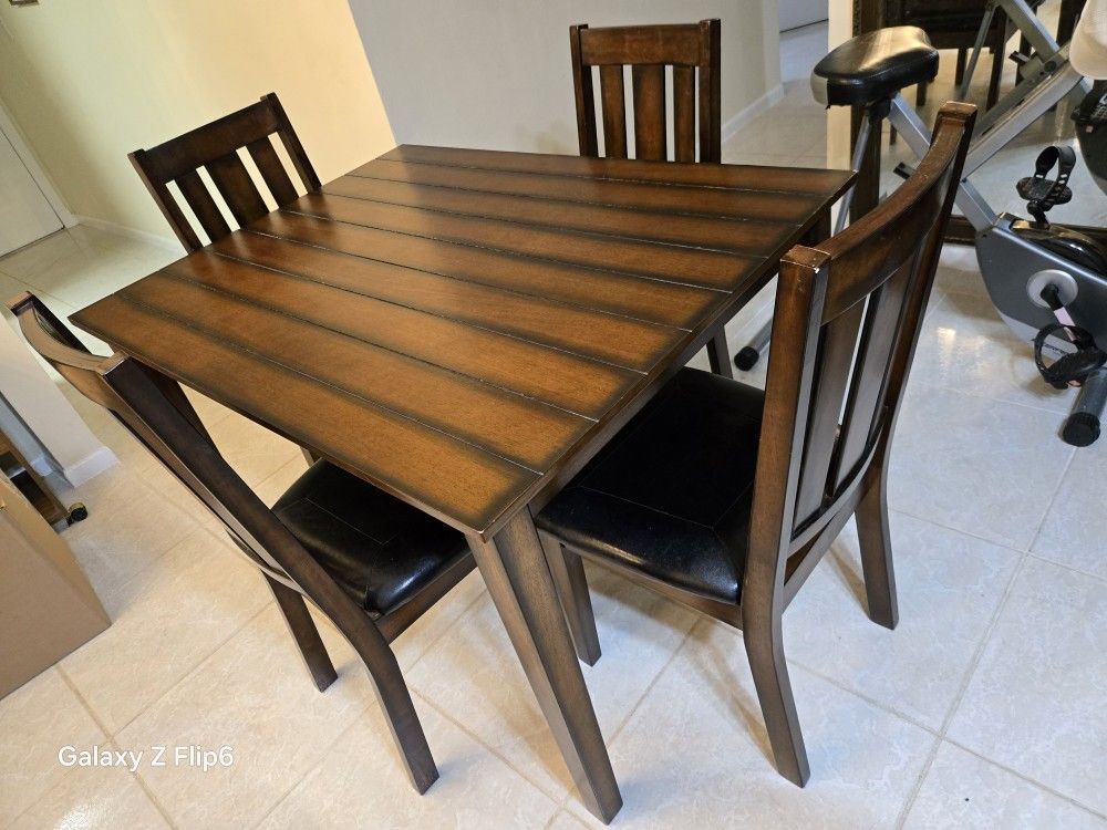 DINING TABLE AND 4 CHAIRS
