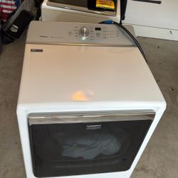Maytag® Extra-Large Capacity Washer with PowerWash® System- 5.3 Cu. Ft. And Matching Dryer- White (used) GREAT condition 