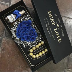Blue Roses I Love You Box 