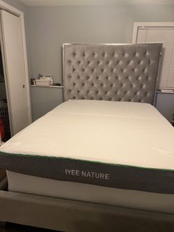 Queen Size Bed Set, Gray Velvet, Very good condition