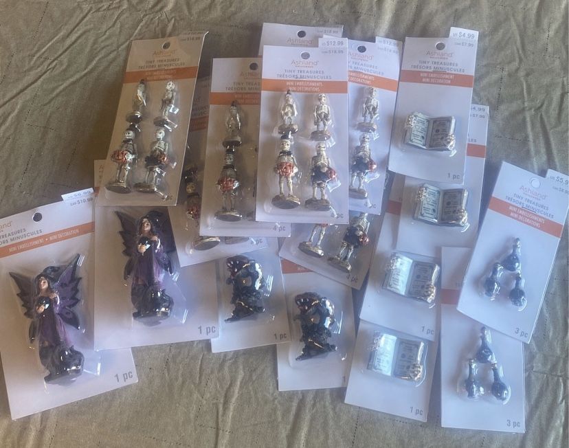 Halloween Tiny Treasures