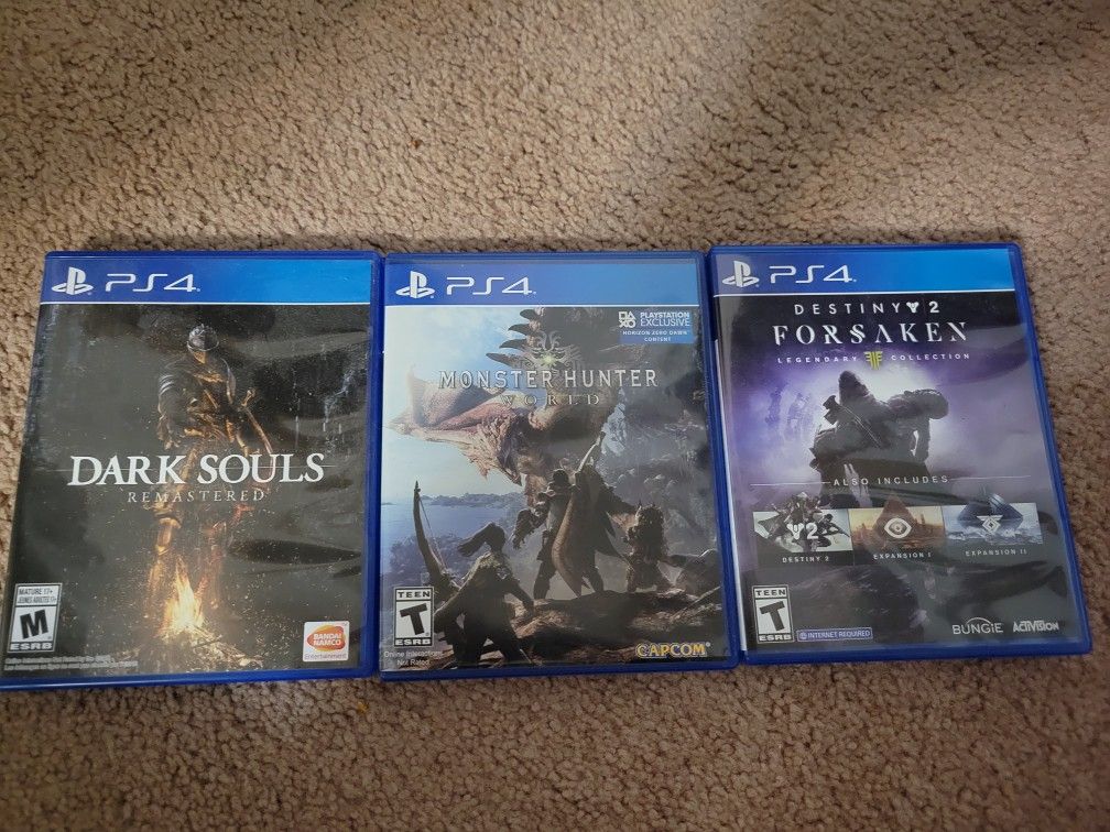 PS4 - Three-game bundle (Dark Souls Remastered, Monster Hunter World, Destiny 2 Forsaken)