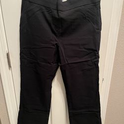 Like New Black Dana Buchman Dress Pants.