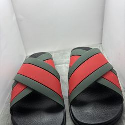 MENS GUCCI SANDALS SIZE 9