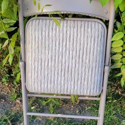 Folding Chairs -5