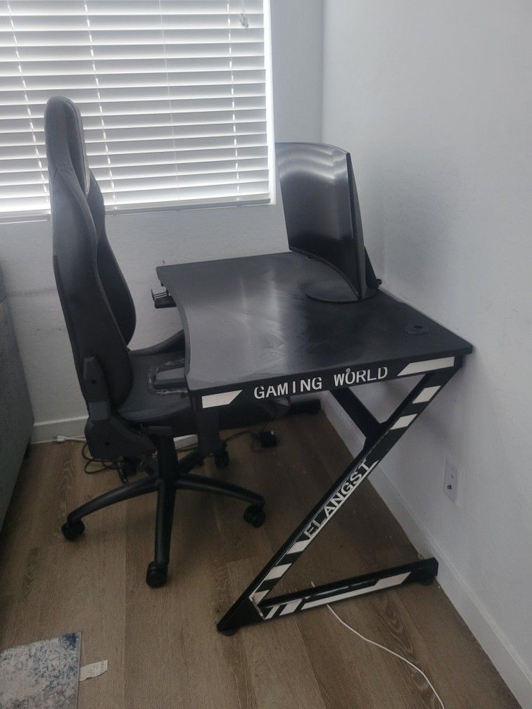 Gaming Table and Monitor