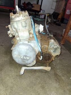 87 Suzuki 250R 2 Stroke Engine