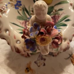 Beautiful Vintage Small Ceramic Cherub Bowl 