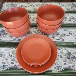 Plates & Bowls