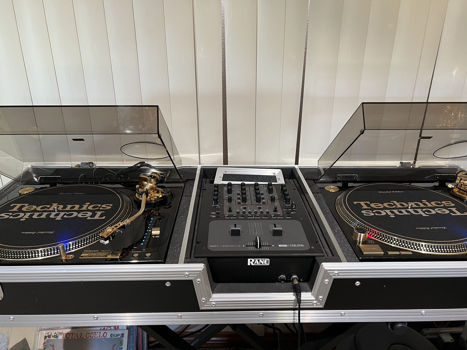Technics Sl1200 Gld Limited Edition Gold Plated