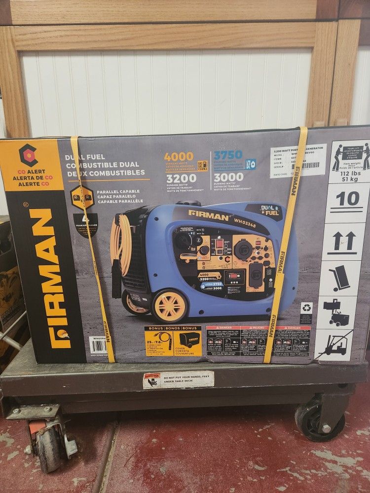 Firman 3200W Running / 4000W Peak Dual Fuel Inverter Generator