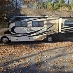 2008 Fleetwood Bounder 34g