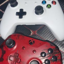 2 Xbox one controllers broken 