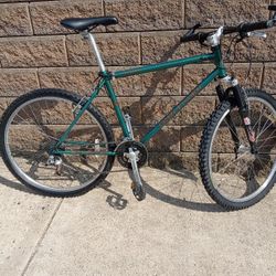 Gary Fisher Marlin 18 Inch Frame 32 Inch Stand Over READY TO RIDE NEEDS NOTHING 