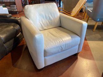 NATUZZI Modern Soft White Leather Armchair