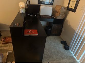 Large “L” Shaped Desk with Ample Storage