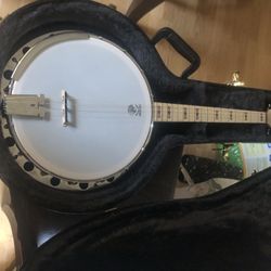 Deering Goodtime Tenor Resonator banjo