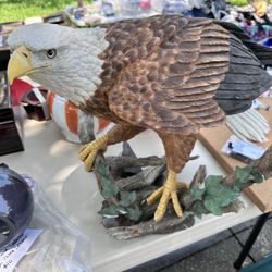 Large Resin Bald Eagle Statue - Some Damage But Very Beautiful 