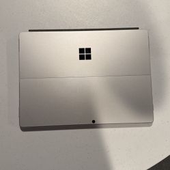 Surface Pro 8 