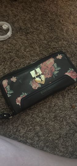 Juicy Couture Floral Zipper Wallet