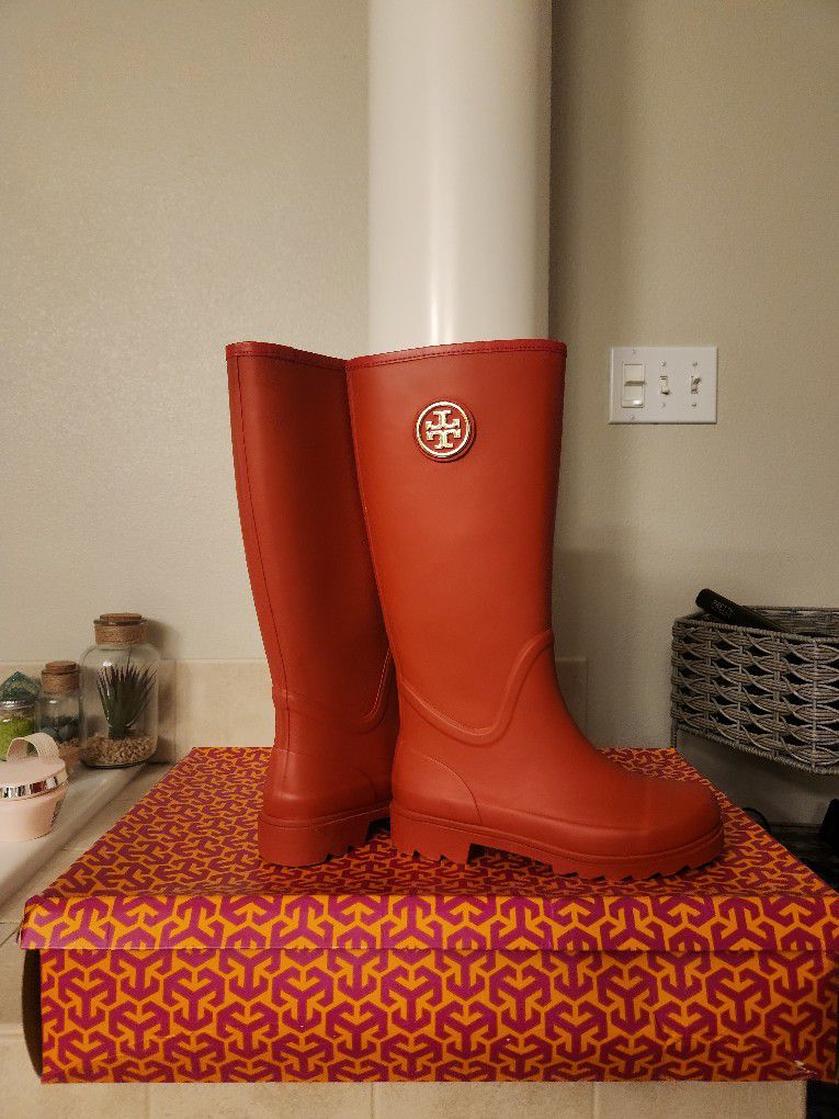 Tory Burch Rainboots for Sale in Bothell, WA - OfferUp