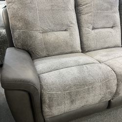 Power Reclining sectional 