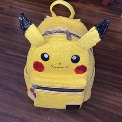 *EXCLUSIVE* Loungefly Pokemon Sequin Pikachu Mini Backpack