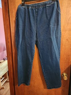 Croft & Barrow women's 3X  short Blue Denim Elastic Waist Jeans