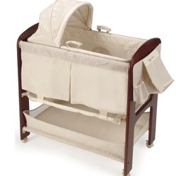 3 in 1 Bassinet with Removable Moses Basket