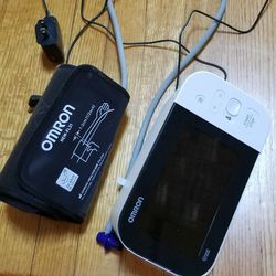 New Omron BP7450 Blood Pressure Cuff