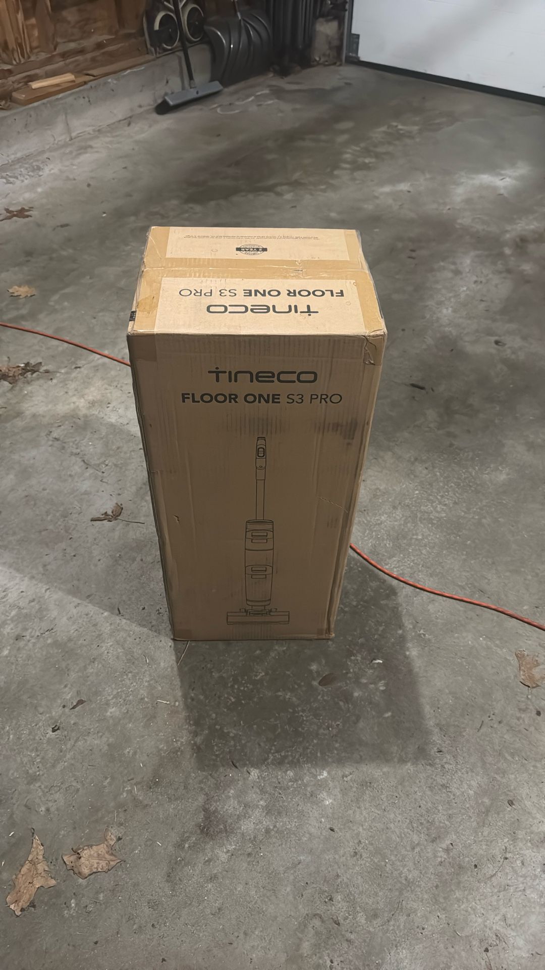 Cordless Wet Vacuum