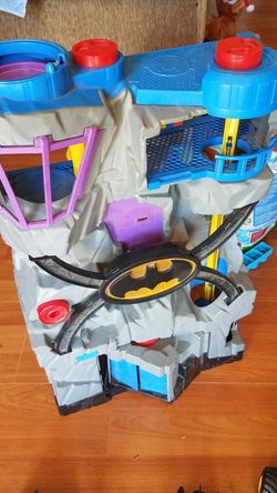 Batman cave imaginex