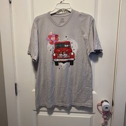 Buc-ees I Love You Valentines Day Gray T-shirt Red Truck Bucees size large Must pick up 