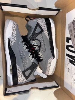 SIZE 5 YOUTH JORDAN SPIZIKE LOW (GS)