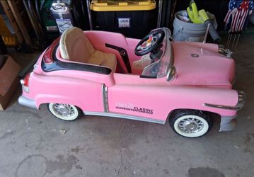 L@@K! VINTAGE 1955 PINK CADILLAC 6V. REMOTE CONTROL TOY RIDE ON CAR, REMOTE CONTROLLER, HAS NEW CHARGER. NEEDS BATTERY..asking $80.00.