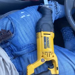 Dewalt Saw
