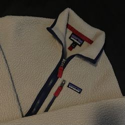 Women’s Patagonia Fleece Jacket