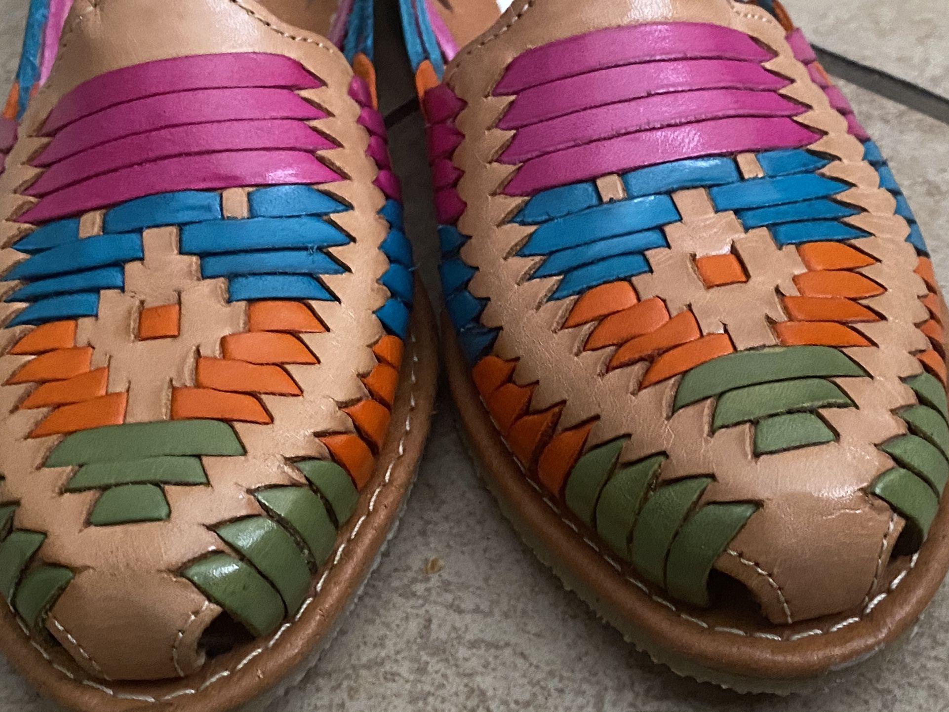 Women Huaraches Multicolor Size 7