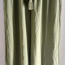 Sage Green 2-Piece Set – Smocked Tube Top + Wide Leg Pants (Matching Set)