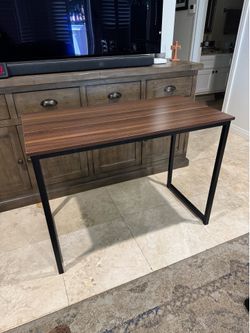 Table/desk