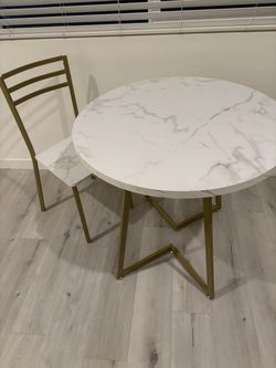 Round Marble-Top Dining Table with Gold Base