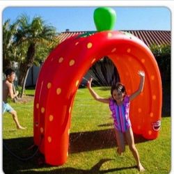 BigMouth Inc. Strawberry Tunnel Sprinkler, Fun Summer Backyard Inflatable Water Games & Splash Toy for Kids, 7 Feet Tall