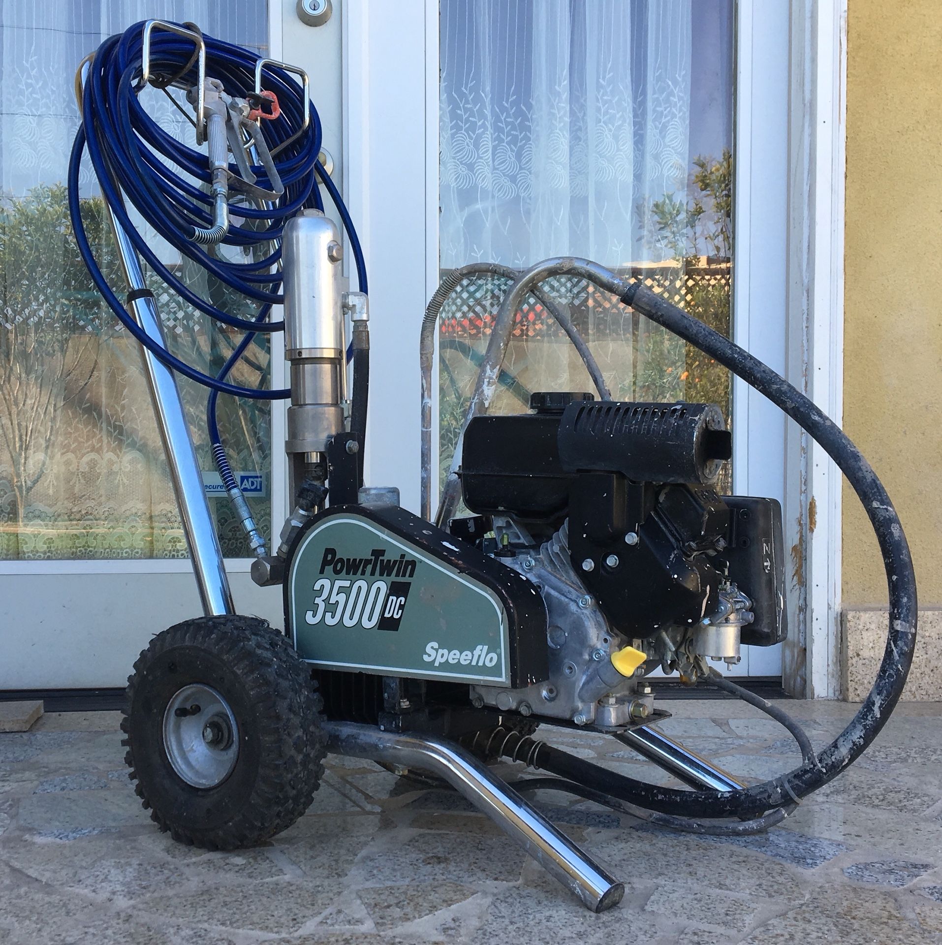 Gas Powered Speedflo PowrTwin 3500 DC Paint Sprayer