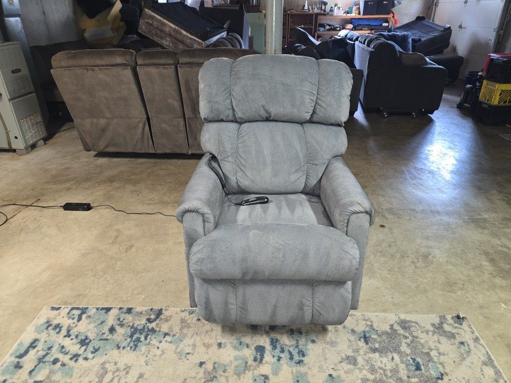 La-Z-Boy Electric Lift Chair Recliner