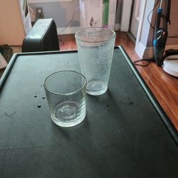 Drinking Glasses 2 Used