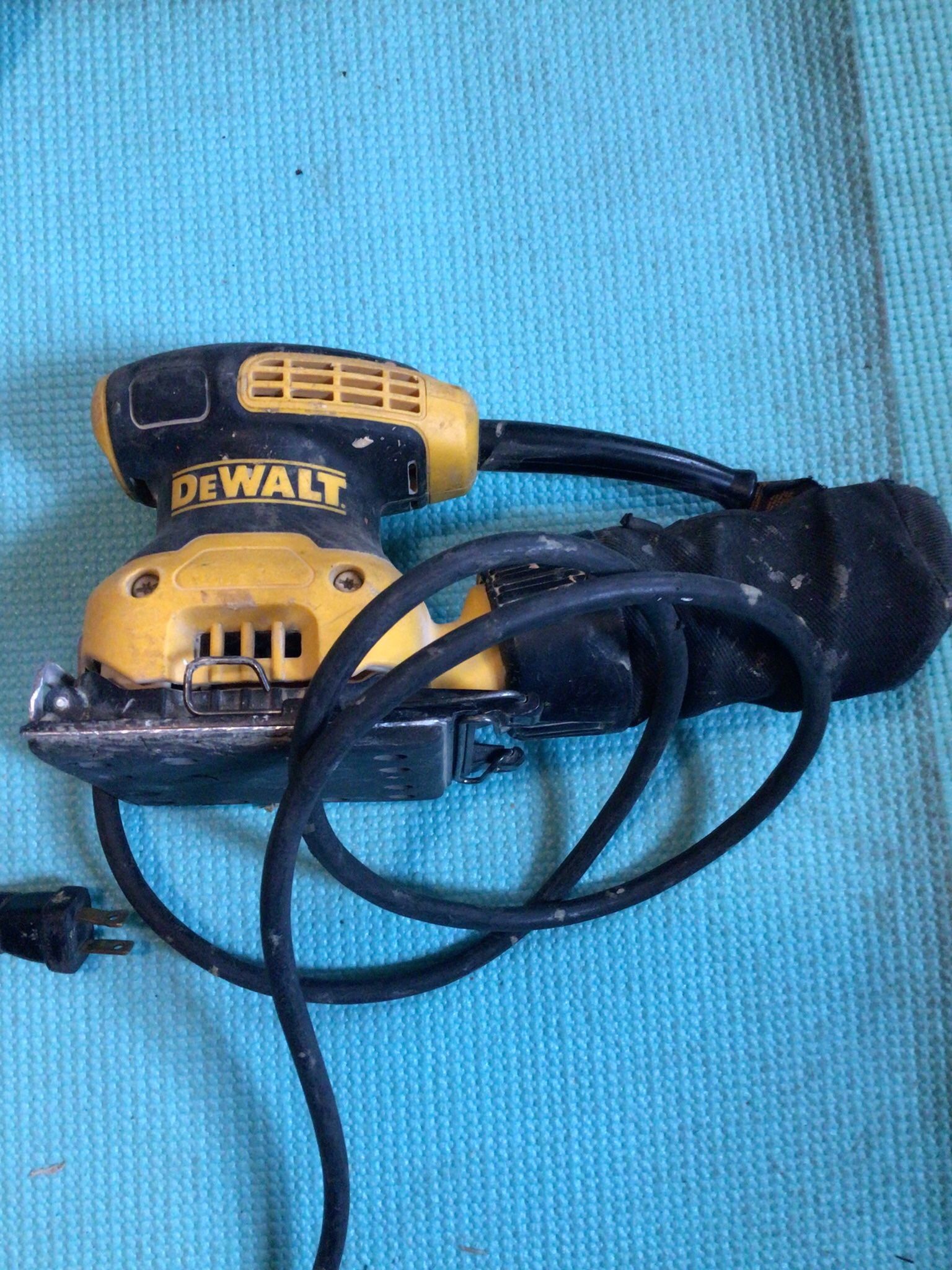 DeWalt Sander